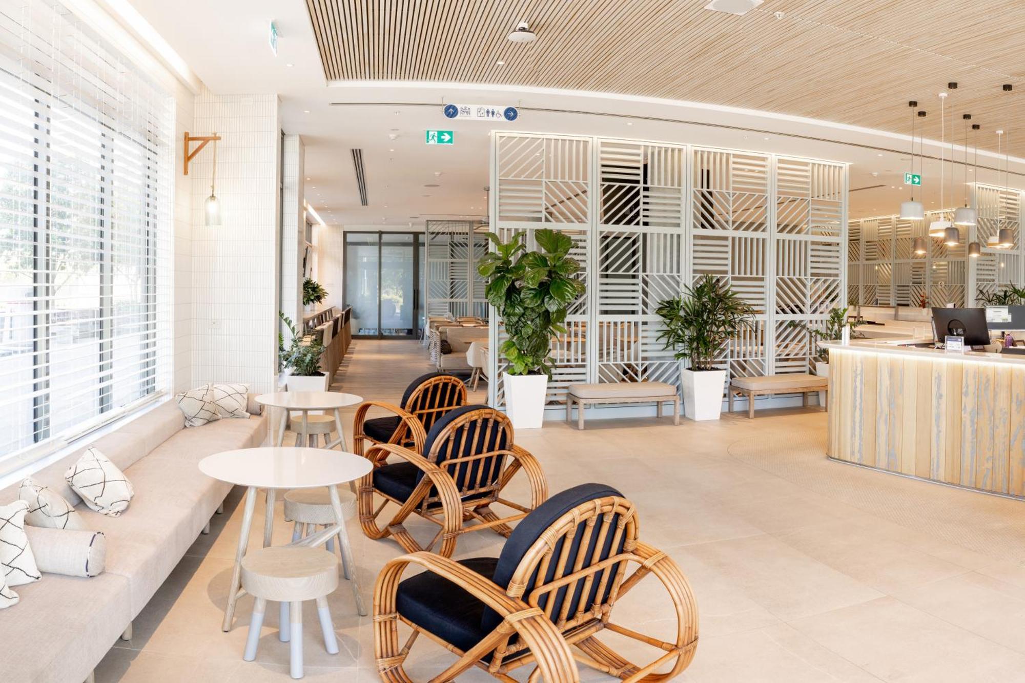 Holiday Inn Express & Suites Sunshine Coast By Ihg Maroochydore Exterior foto