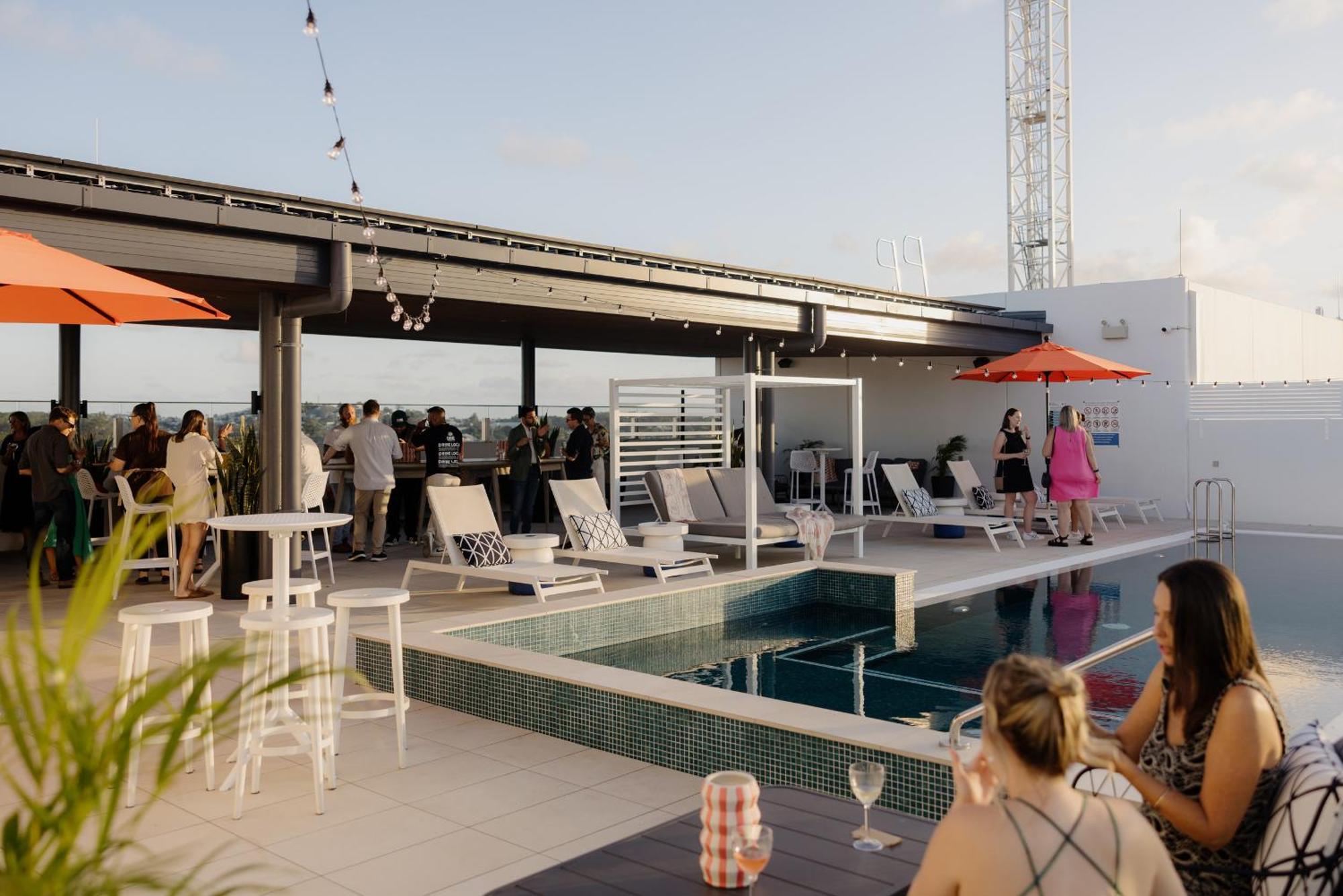 Holiday Inn Express & Suites Sunshine Coast By Ihg Maroochydore Exterior foto